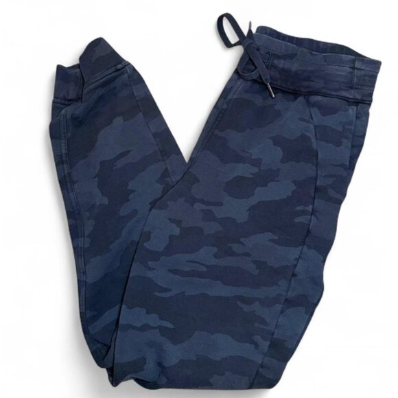 Lululemon Scuba HighRise French Terry Jogger
Heritage 365 Camo Deep Coal Multi - Picture 1 of 4